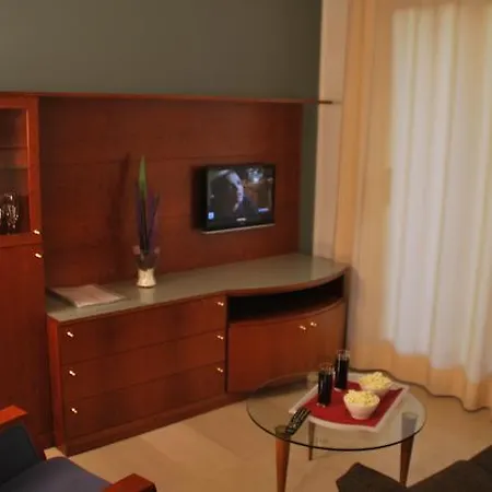 Apartahotel Napols - Abapart 2*