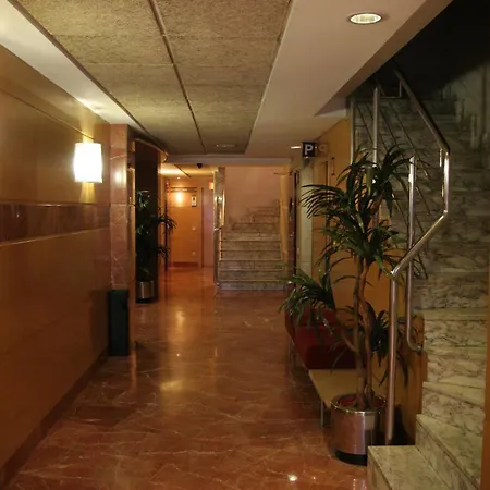 Napols - Abapart Apartahotel 2*